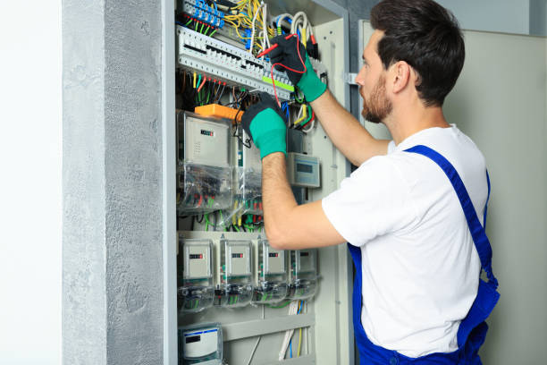 Best Emergency Electrical Repair  in Brookings, OR
